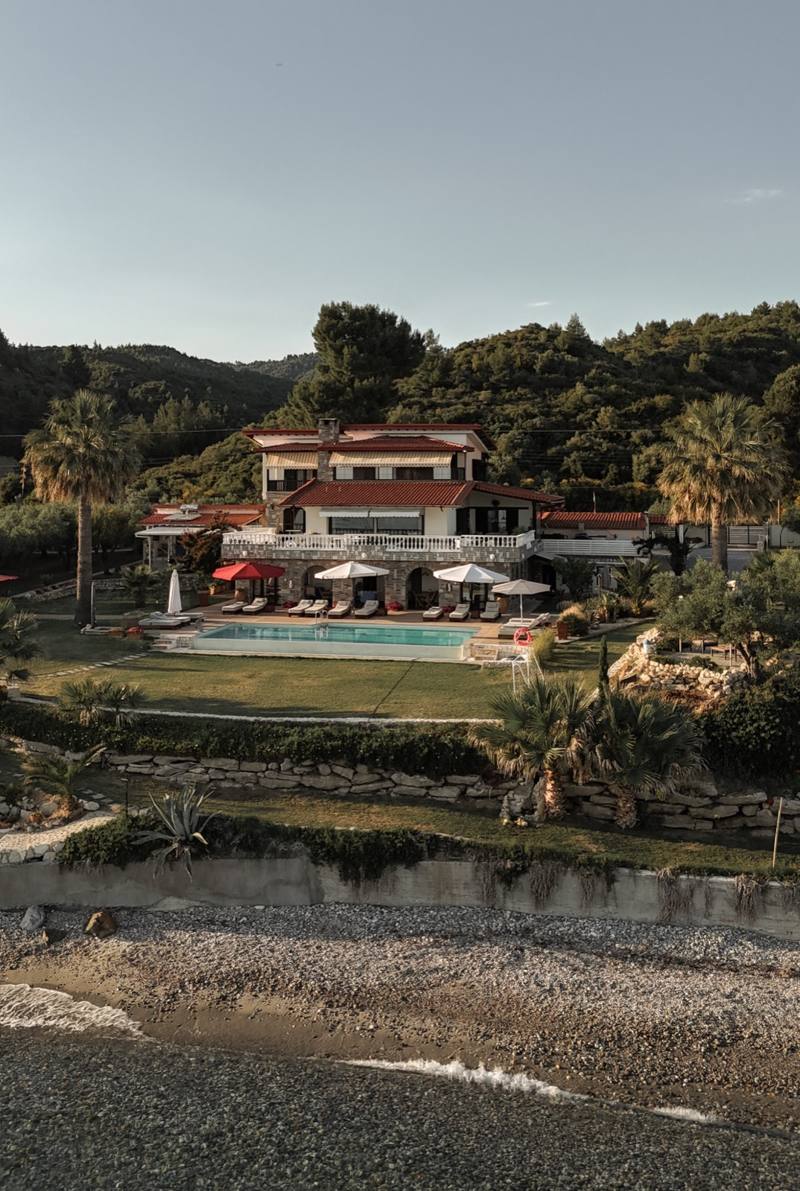 Pamina Mare — real estate