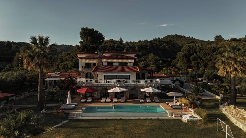 Pamina Mare — real estate