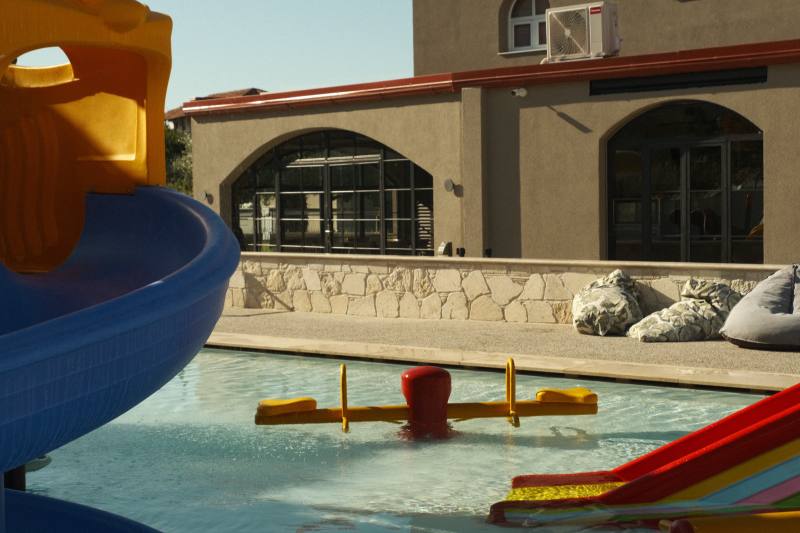 Royal Hotel & Suites — real estate