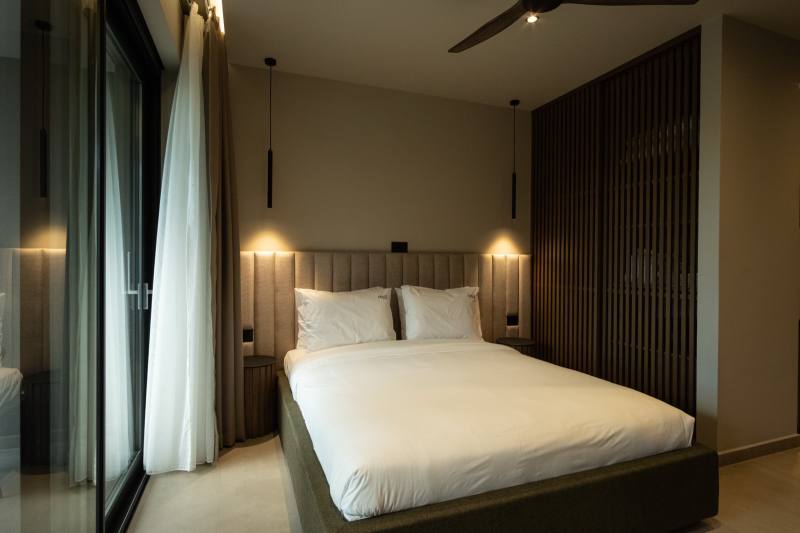 Royal Hotel & Suites — real estate