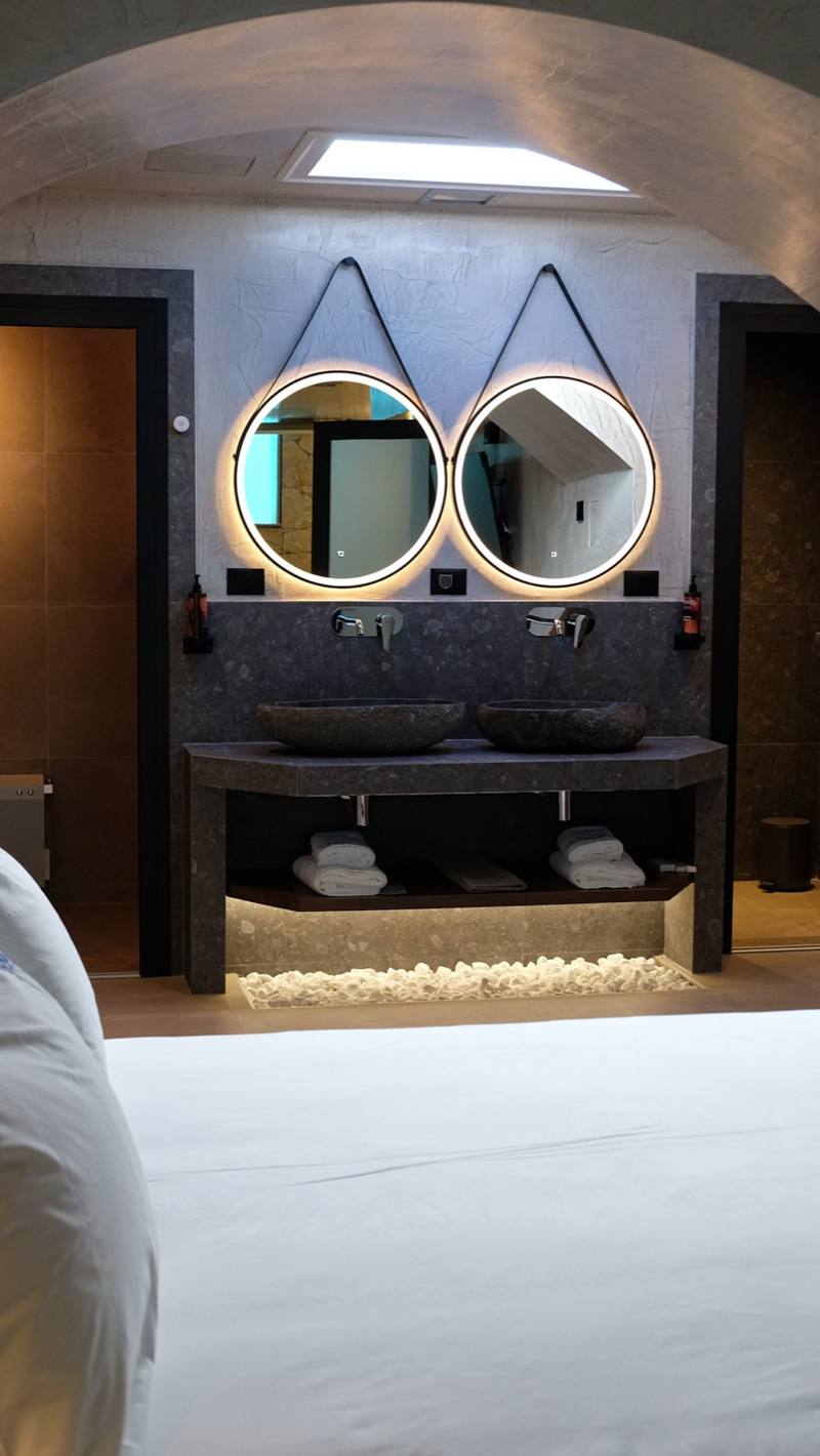 Royal Hotel & Suites — real estate