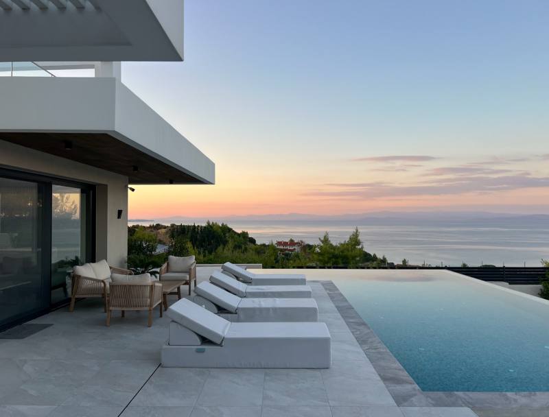Villa in Halkidiki — real estate